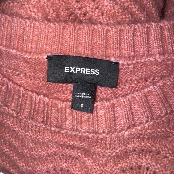 Express Women’s Rose Pink Knit Sweater Long Sleeve Textured Pullover Size Small - Picture 3 of 5